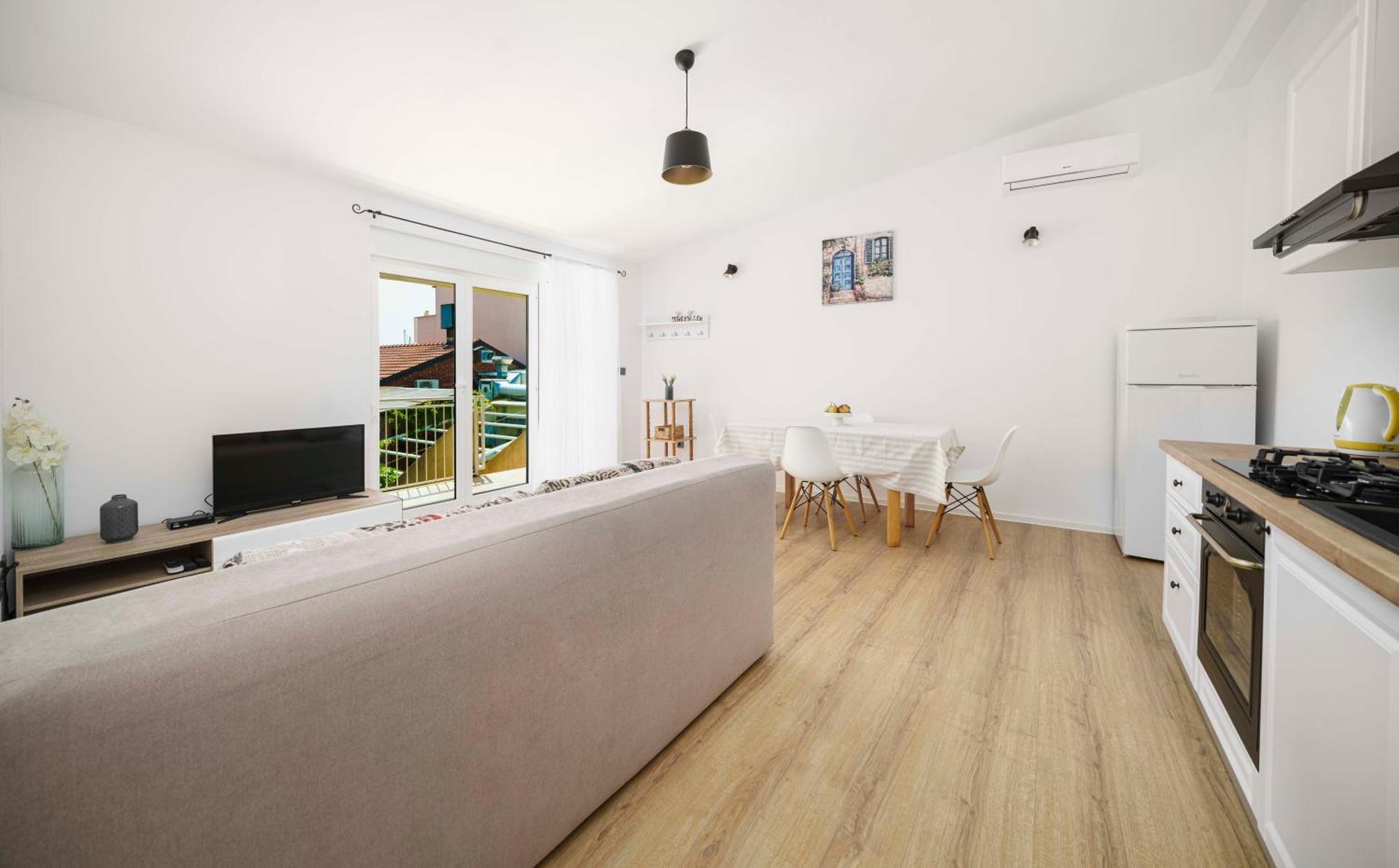 Apartments Vitis - City Centre - Free Parking Vodice Extérieur photo