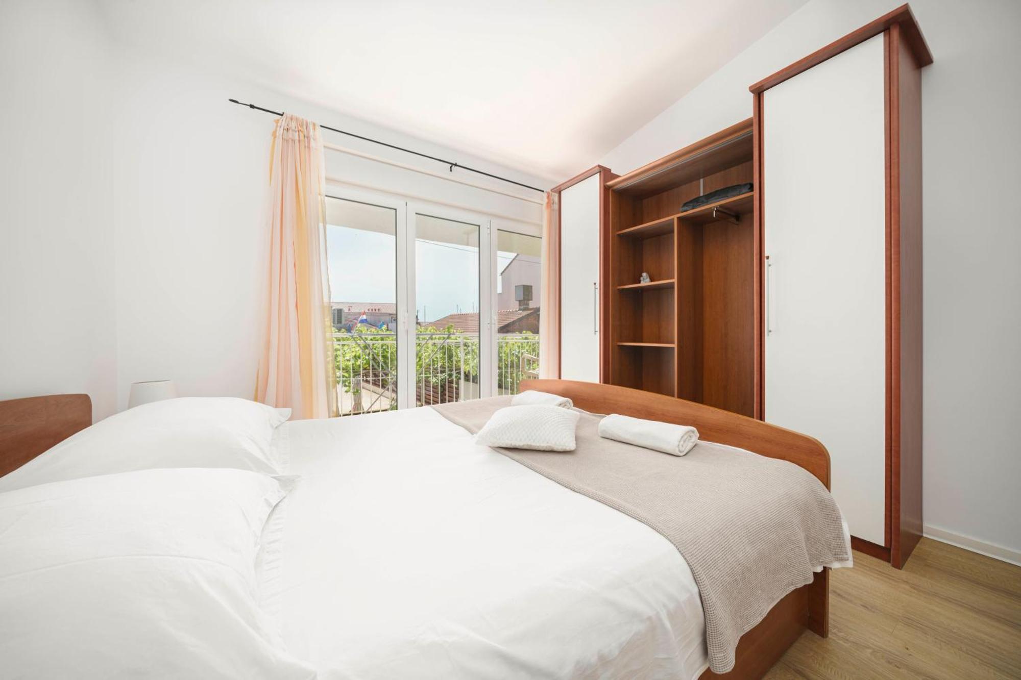 Apartments Vitis - City Centre - Free Parking Vodice Extérieur photo