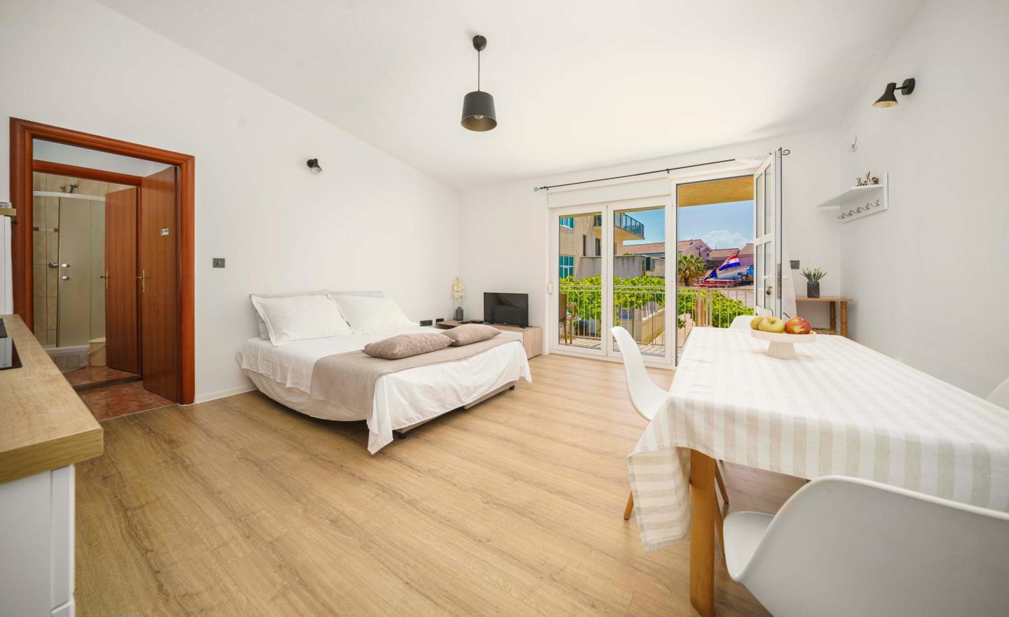 Apartments Vitis - City Centre - Free Parking Vodice Extérieur photo