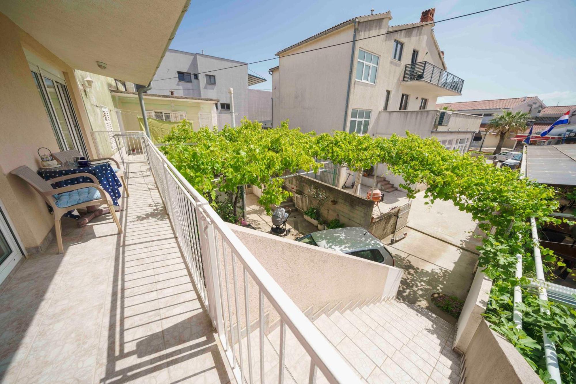 Apartments Vitis - City Centre - Free Parking Vodice Extérieur photo